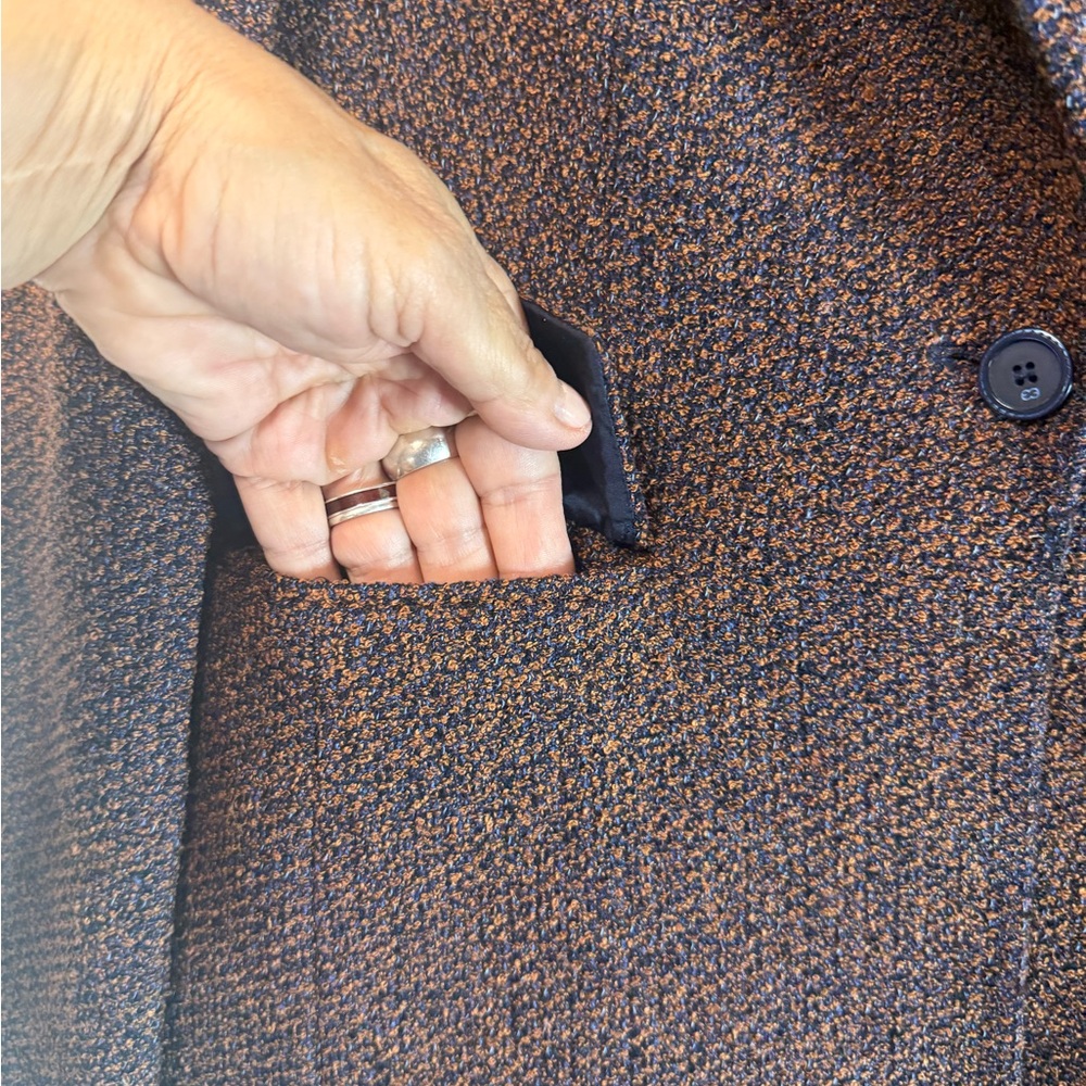 Escada Brown Wool/Alpaca/Silk Bouclé Blazer and Skirt Set - Picture 2 of 15